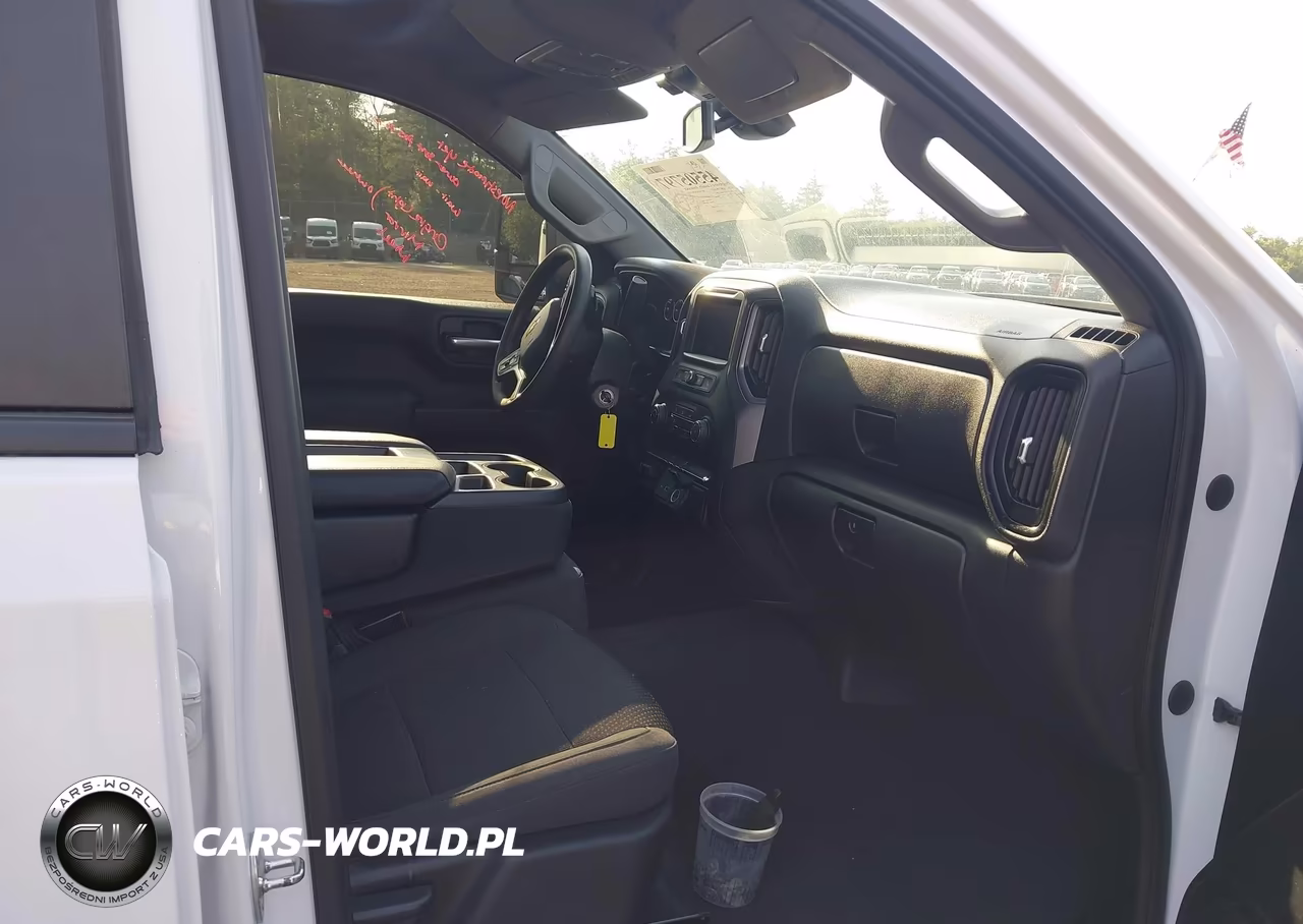 2021 Chevrolet Silverado 1500 4Wd Short Bed Custom VIN:3GCUYBEF5MG320807 - 5