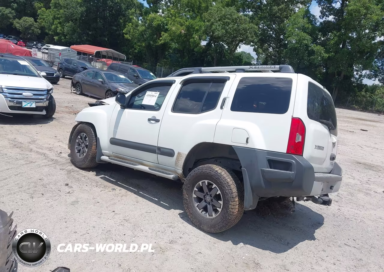 2014 Nissan Xterra Pro-4X VIN:5N1AN0NW9EN813233 - 3