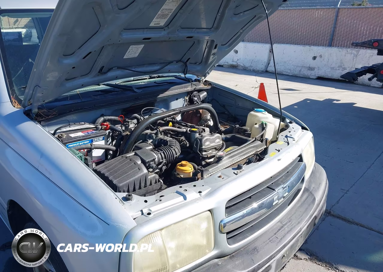 1999 Chevrolet Tracker VIN:2CNBE13C9X6920776 - 6
