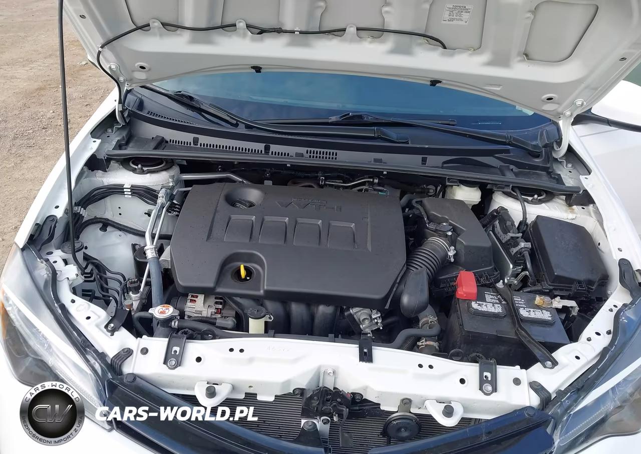 2018 Toyota Corolla Le VIN:5YFBURHE5JP771742 - 10