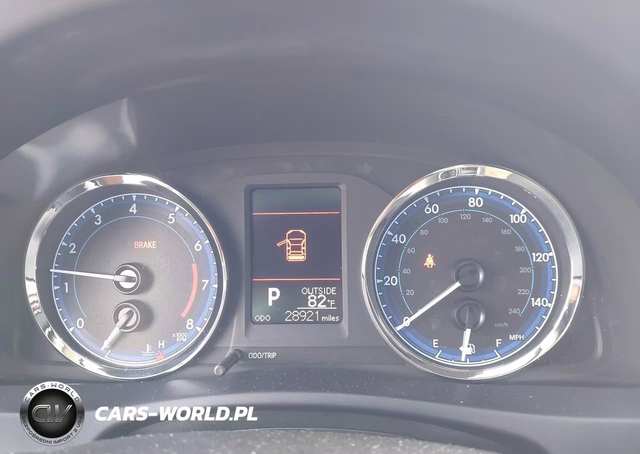 2018 Toyota Corolla Le VIN:5YFBURHE5JP771742 - 7