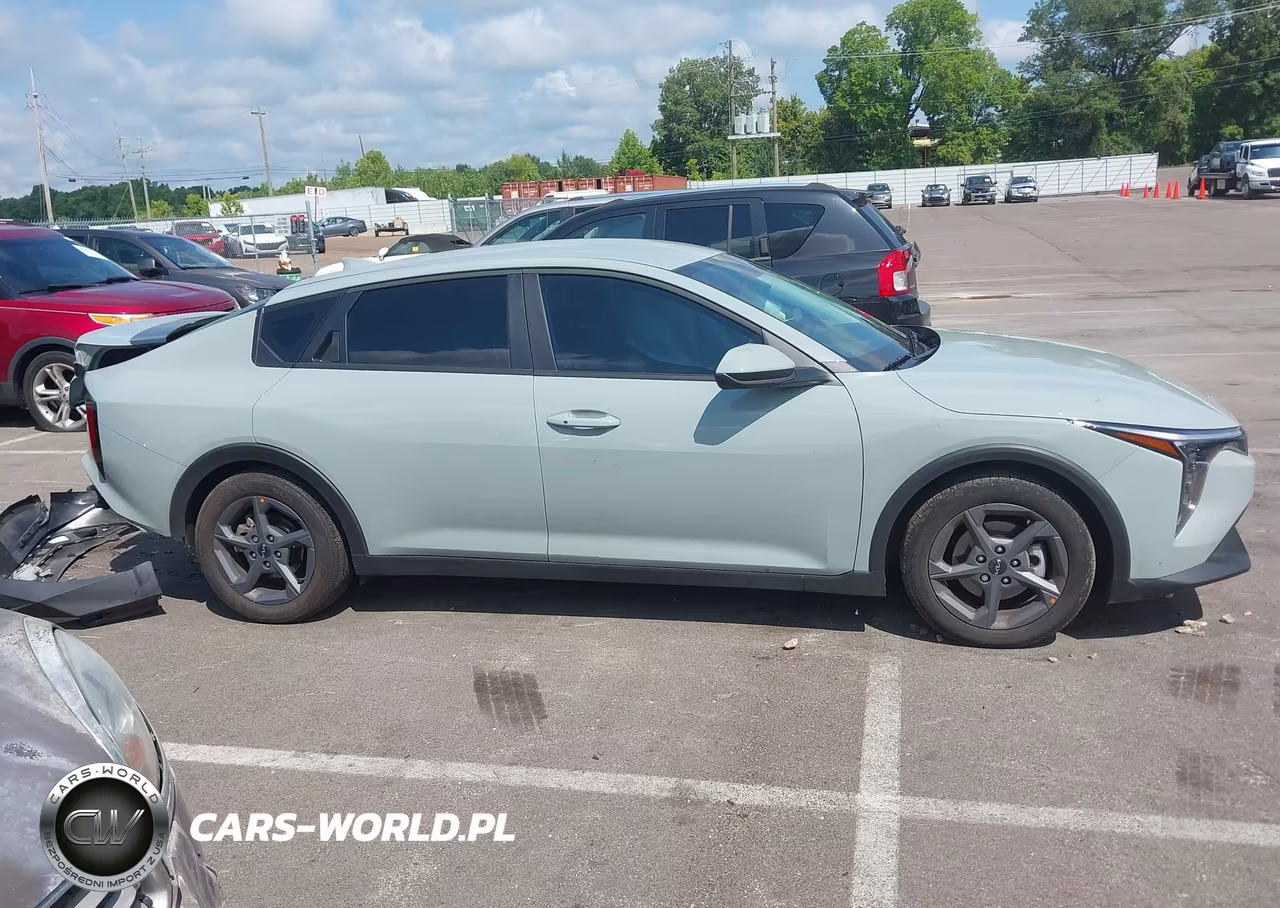 2026 Kia K4 Lxs VIN:3KPFT4DE8TE283421 - 14