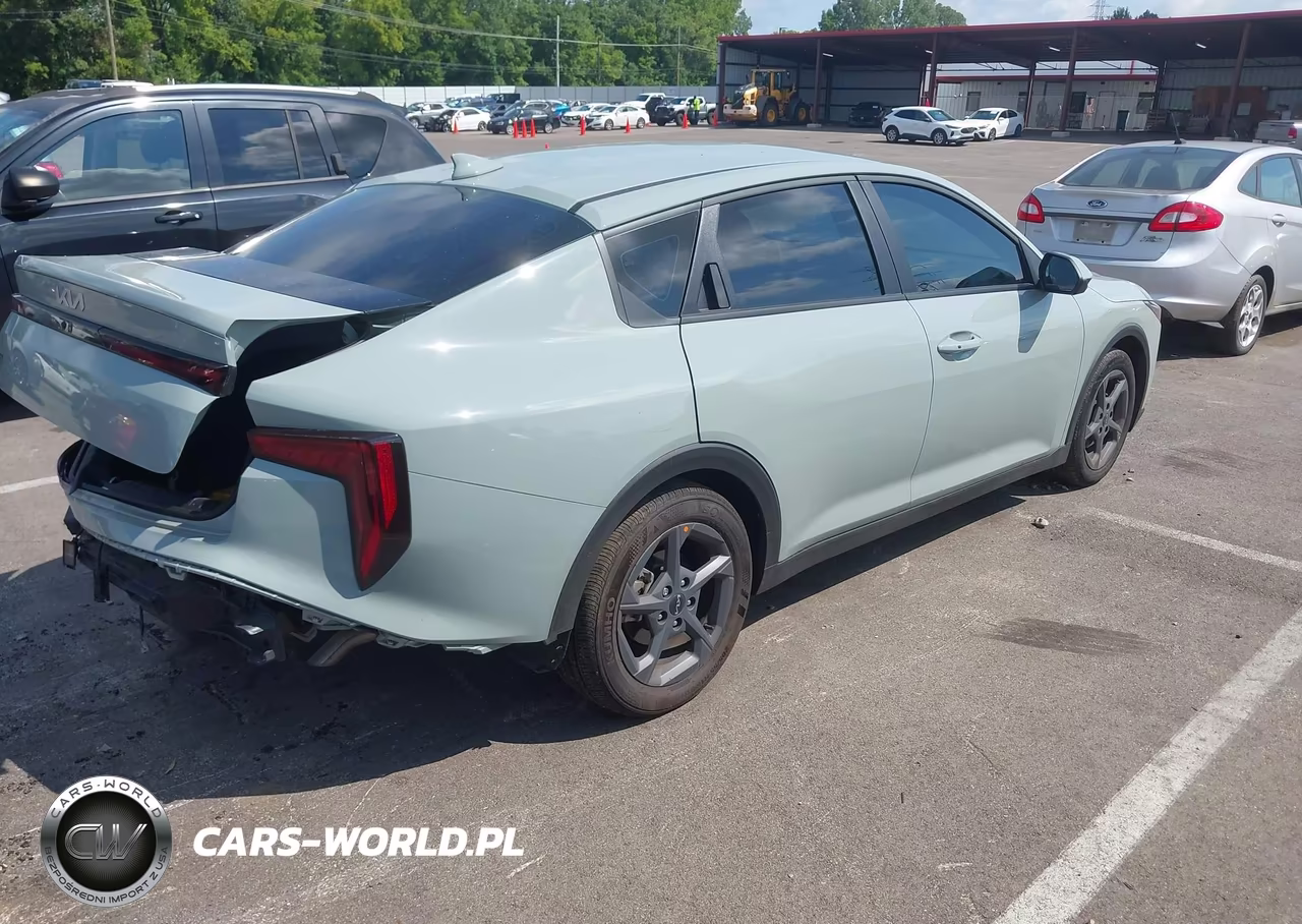 2026 Kia K4 Lxs VIN:3KPFT4DE8TE283421 - 4