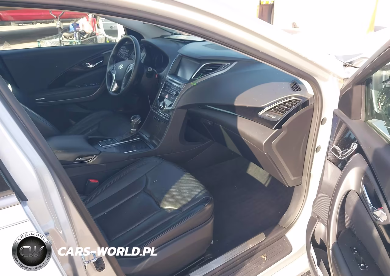 2017 Hyundai Azera VIN:KMHFG4JG8HA577871 - 5