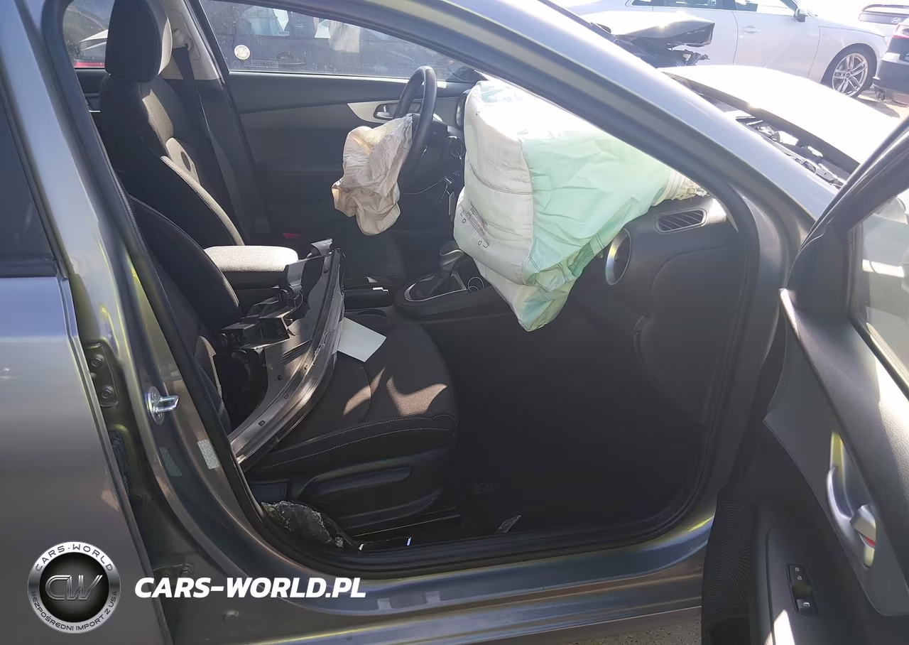 2024 Kia Forte Lxs VIN:3KPF24AD3RE766175 - 5