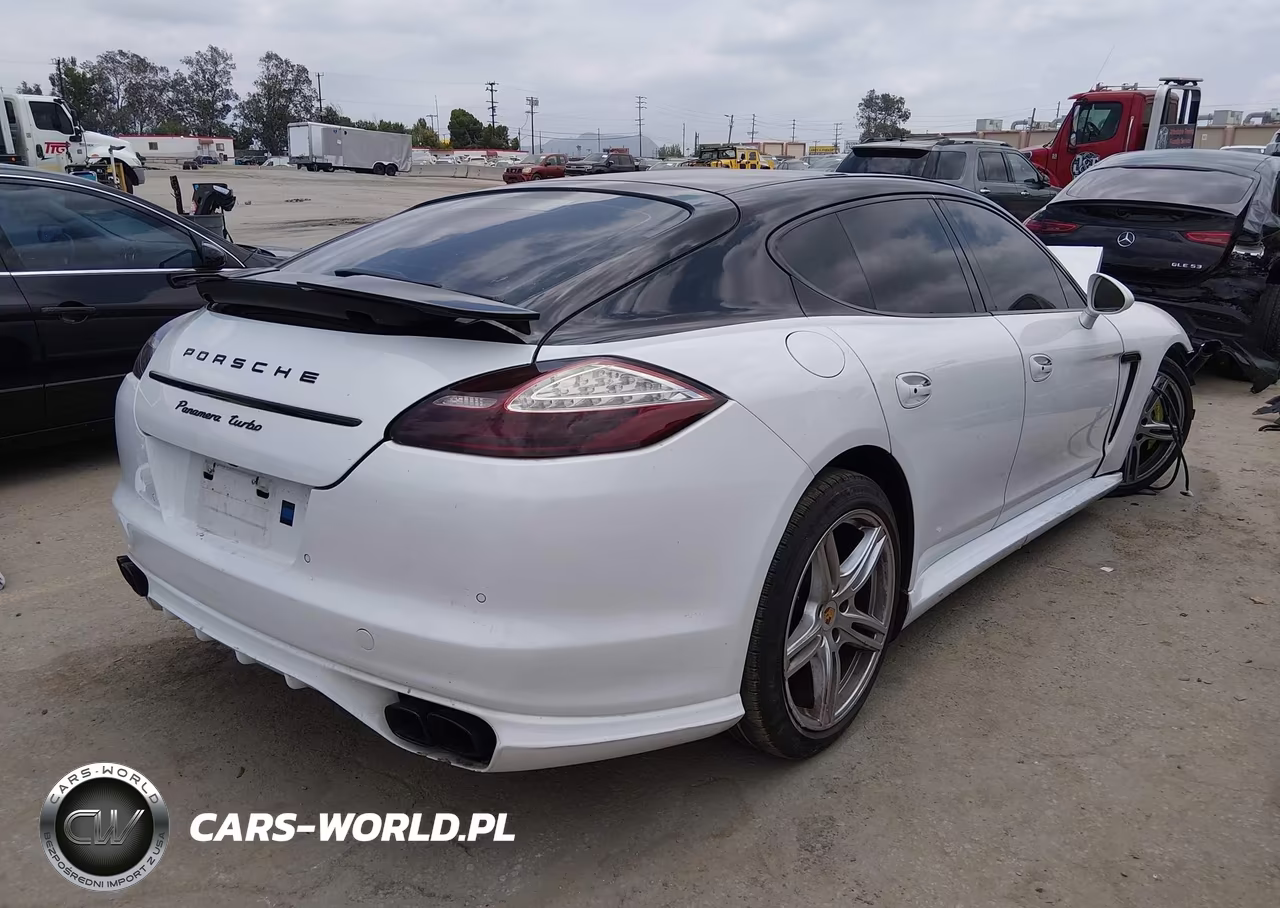 2011 Porsche Panamera Turbo VIN:WP0AC2A79BL090222 - 4