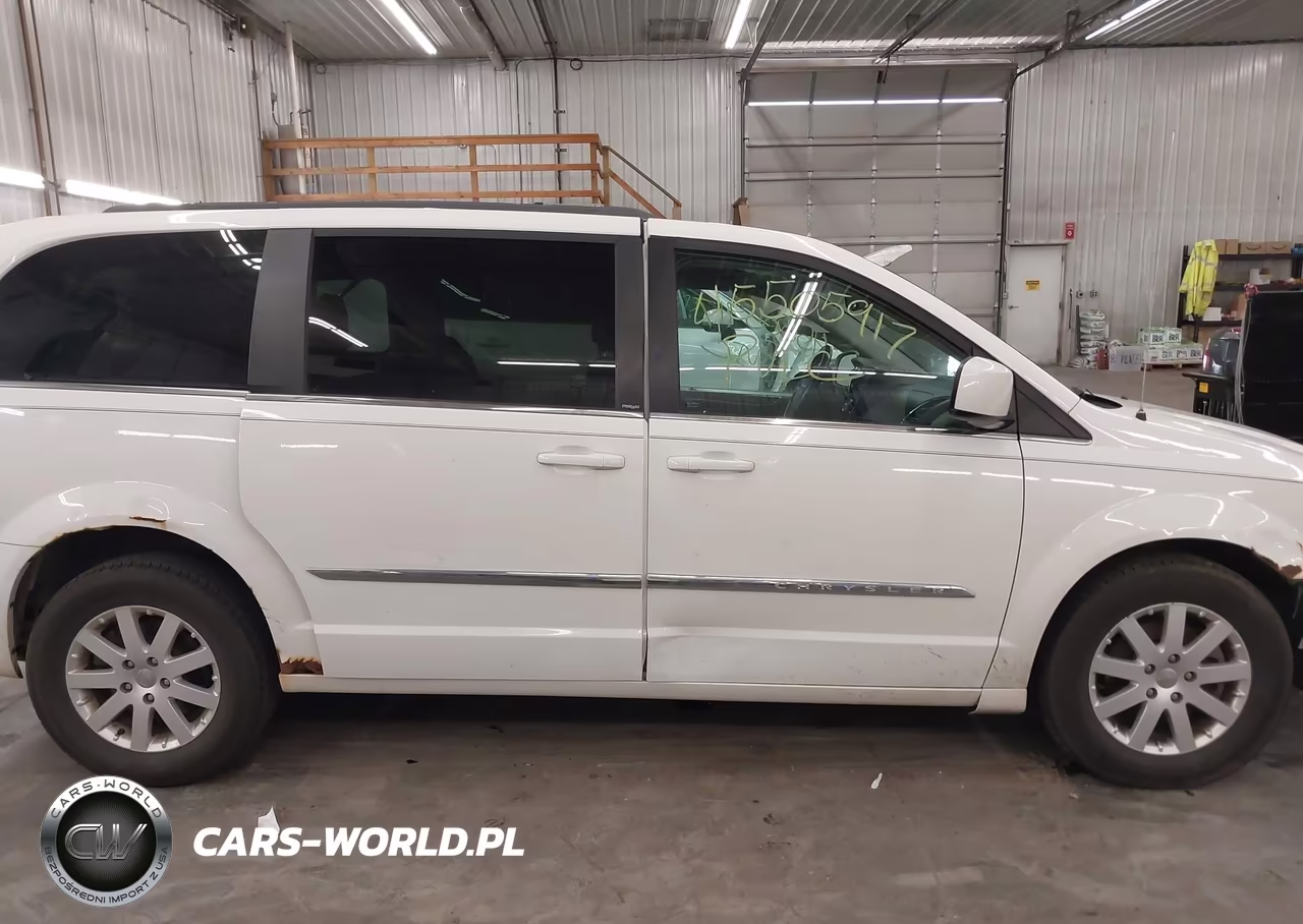 2013 Chrysler Town & Country Touring VIN:2C4RC1BG9DR780459 - 14