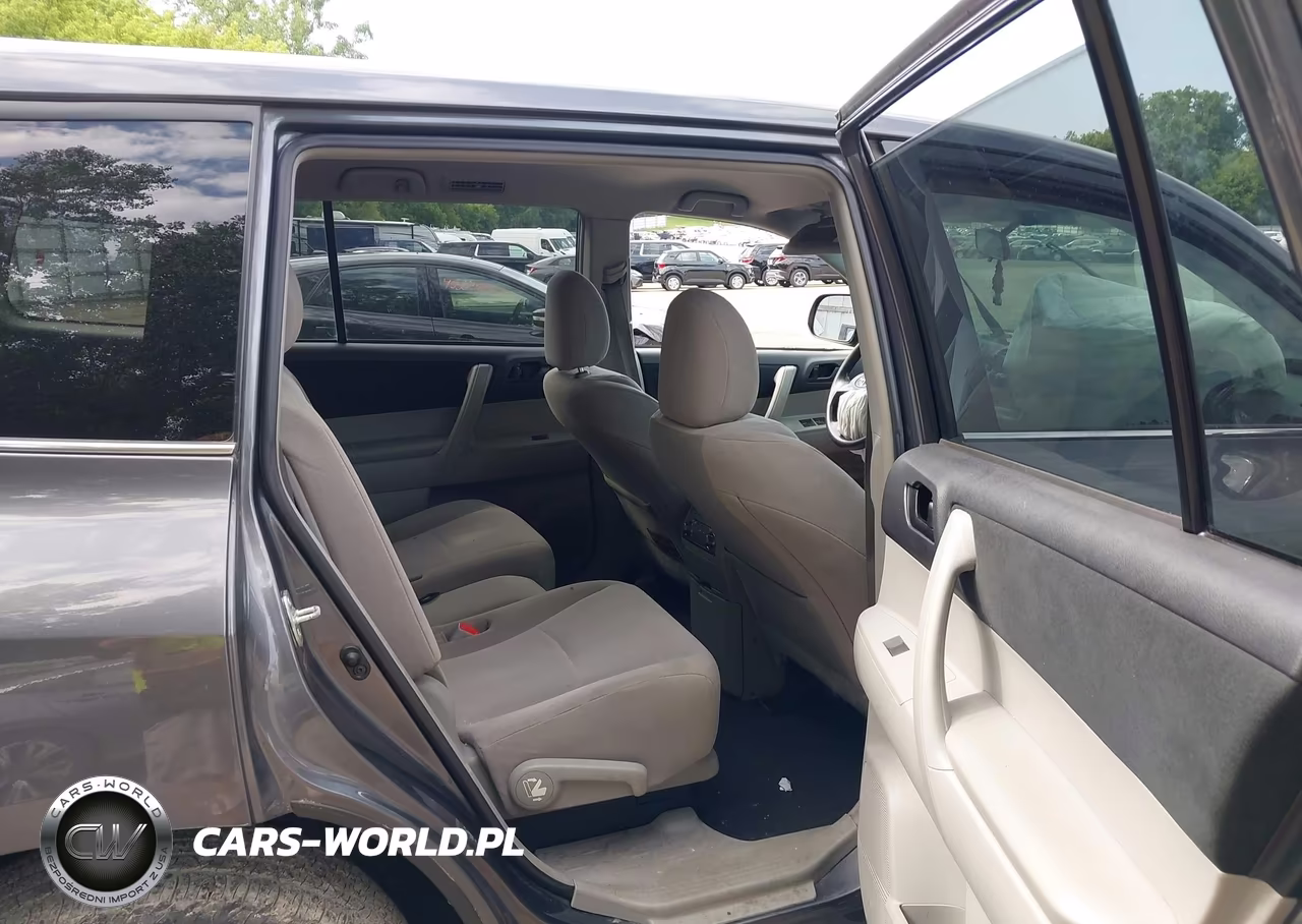 2012 Toyota Highlander Base V6 VIN:5TDBK3EH9CS174685 - 8