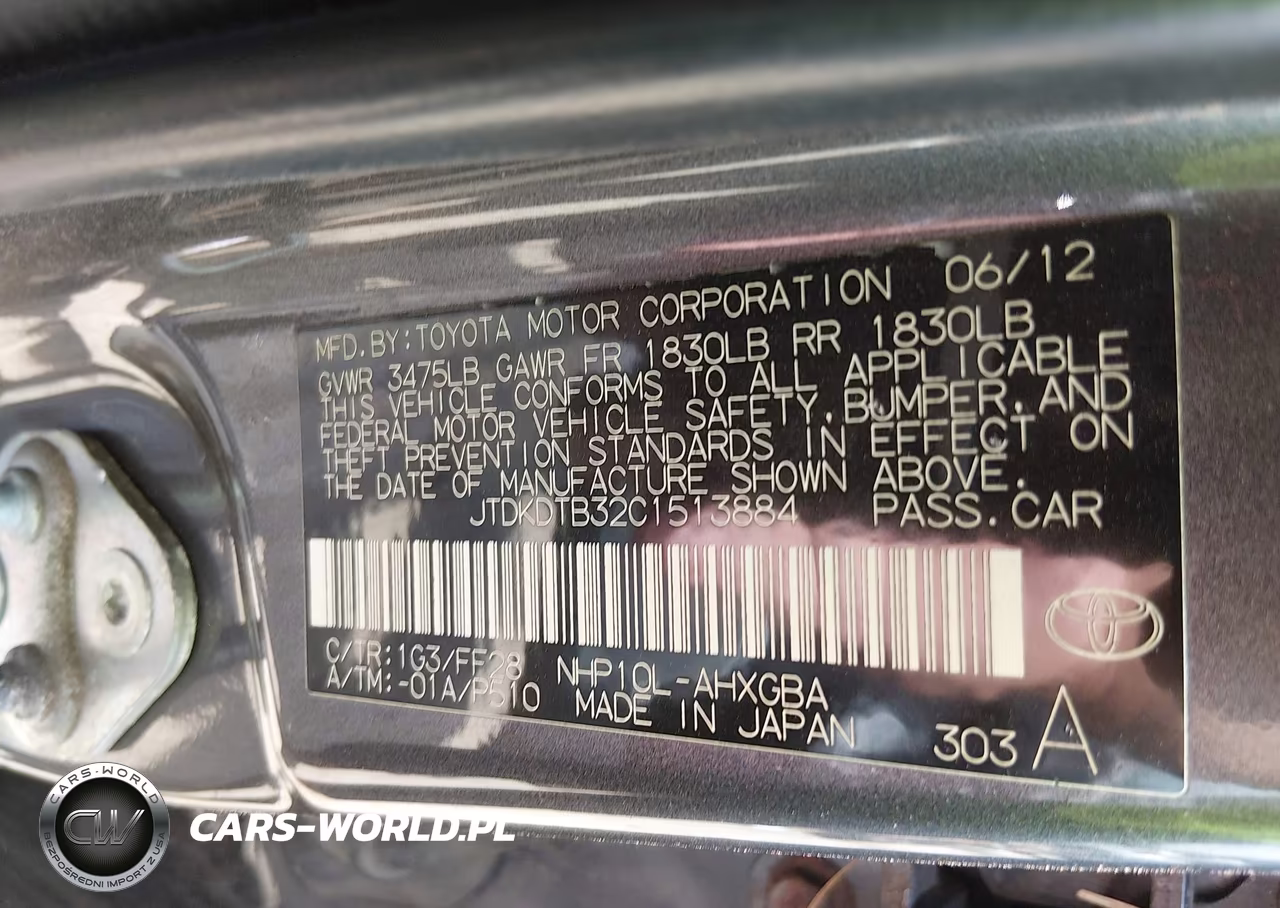 2012 Toyota Prius C Three VIN:JTDKDTB32C1513884 - 9