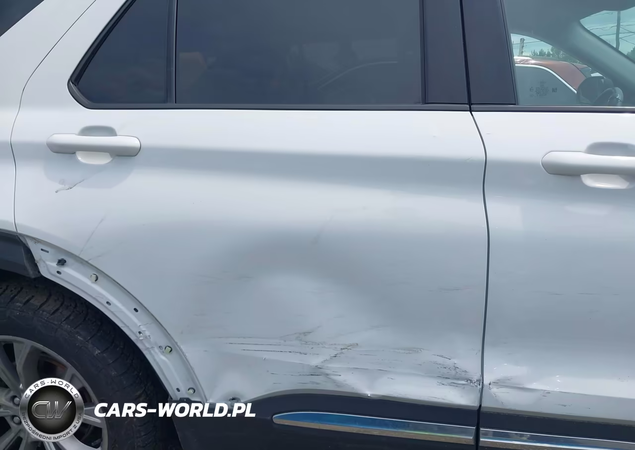 2020 Ford Explorer Xlt VIN:1FMSK8DH1LGC43468 - 17