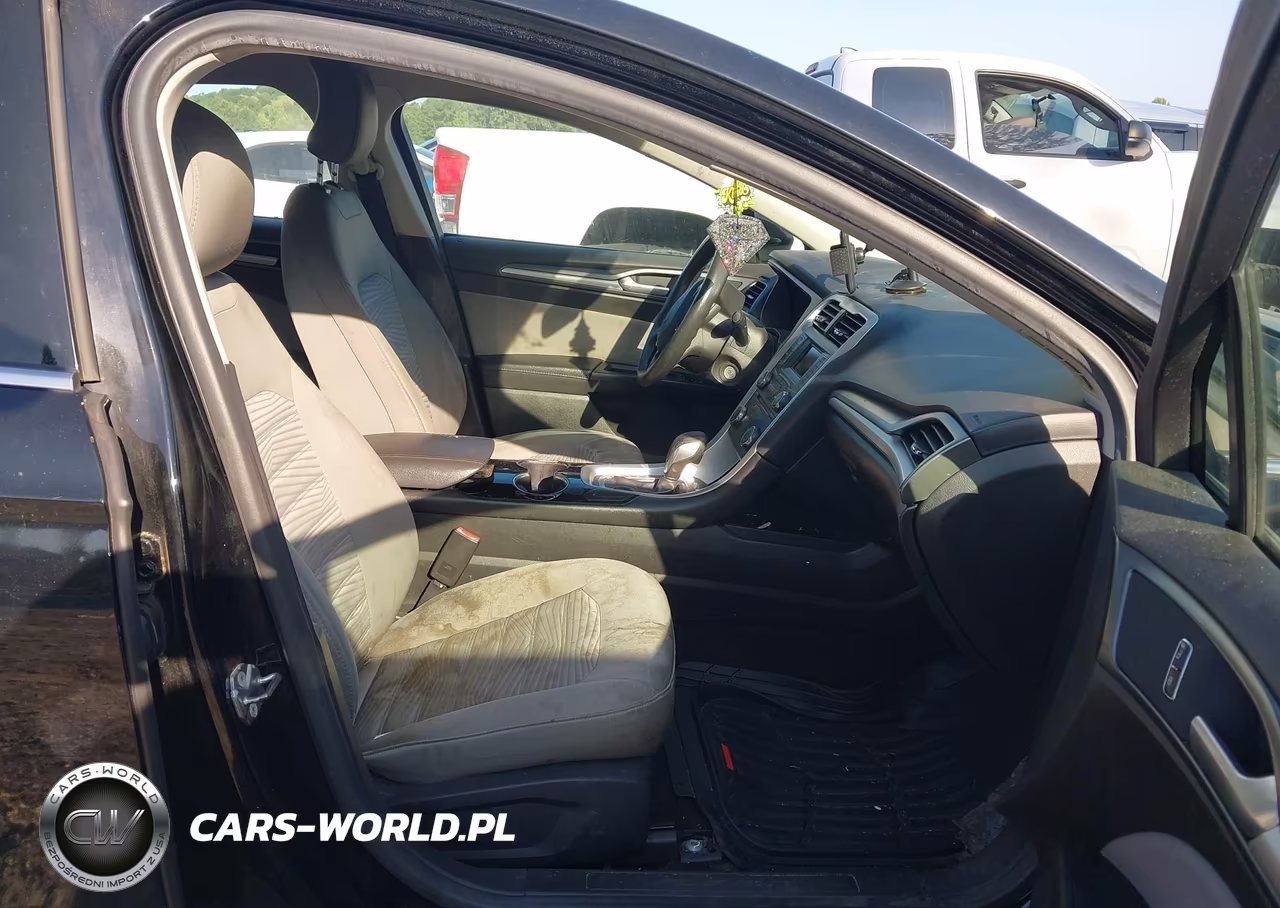 2016 Ford Fusion S VIN:3FA6P0G7XGR310679 - 5