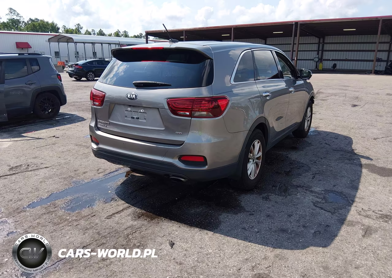 2019 Kia Sorento 2.4L Lx VIN:5XYPG4A32KG519770 - 4