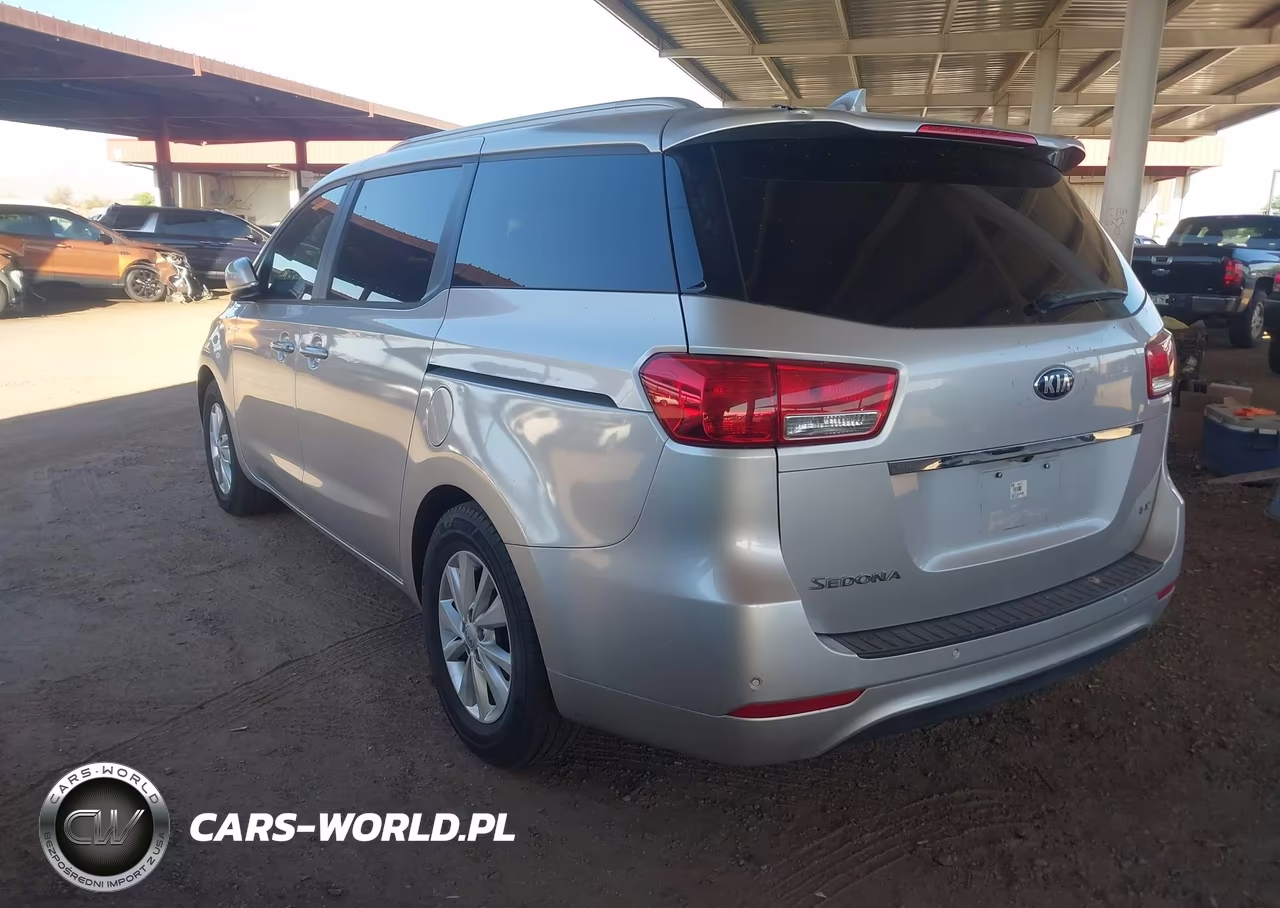 2016 Kia Sedona Lx VIN:KNDMB5C19G6157594 - 3