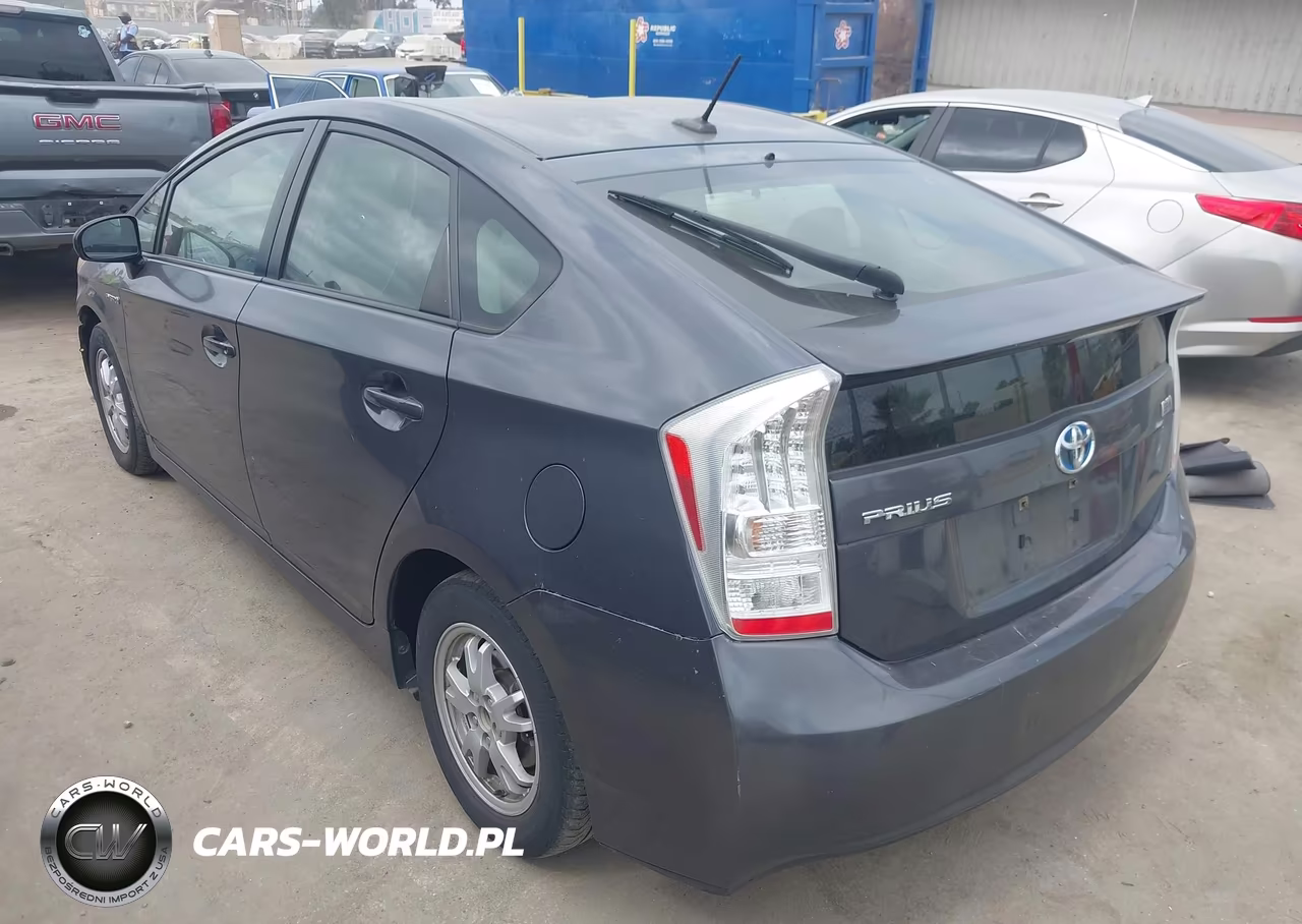 2011 Toyota Prius Two VIN:JTDKN3DU8B1438030 - 3