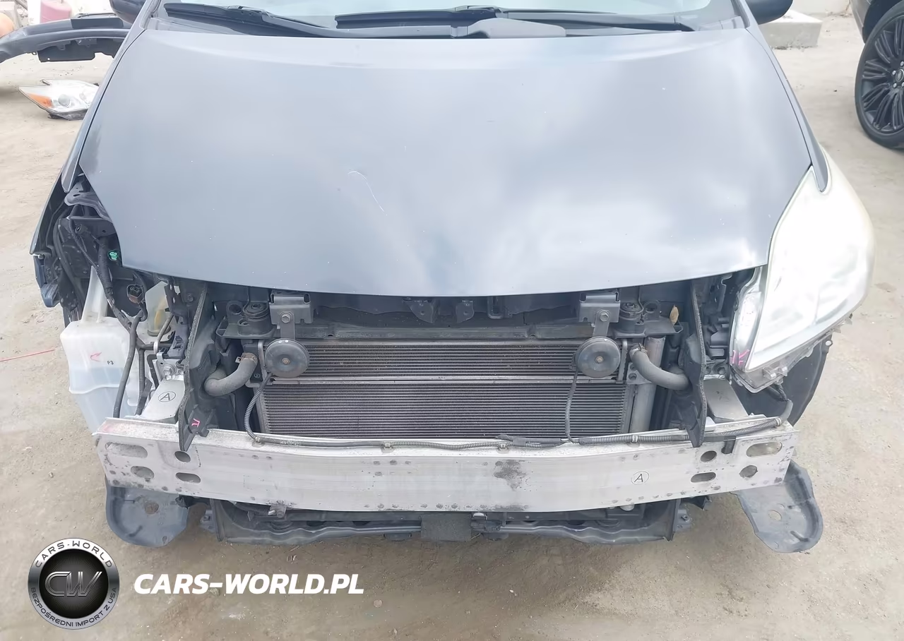 2011 Toyota Prius Two VIN:JTDKN3DU8B1438030 - 6