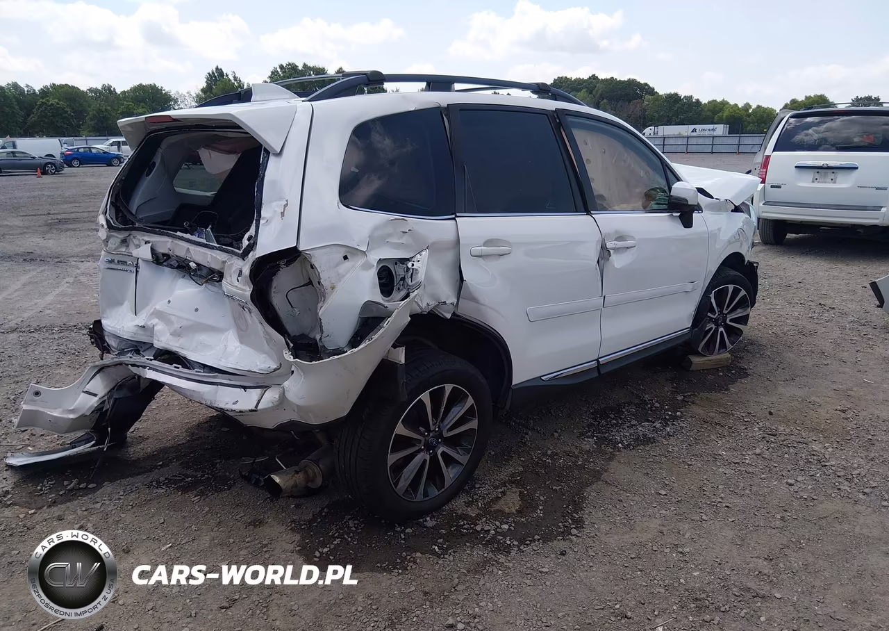 2017 Subaru Forester 2.0Xt Touring VIN:JF2SJGWC2HH569267 - 4