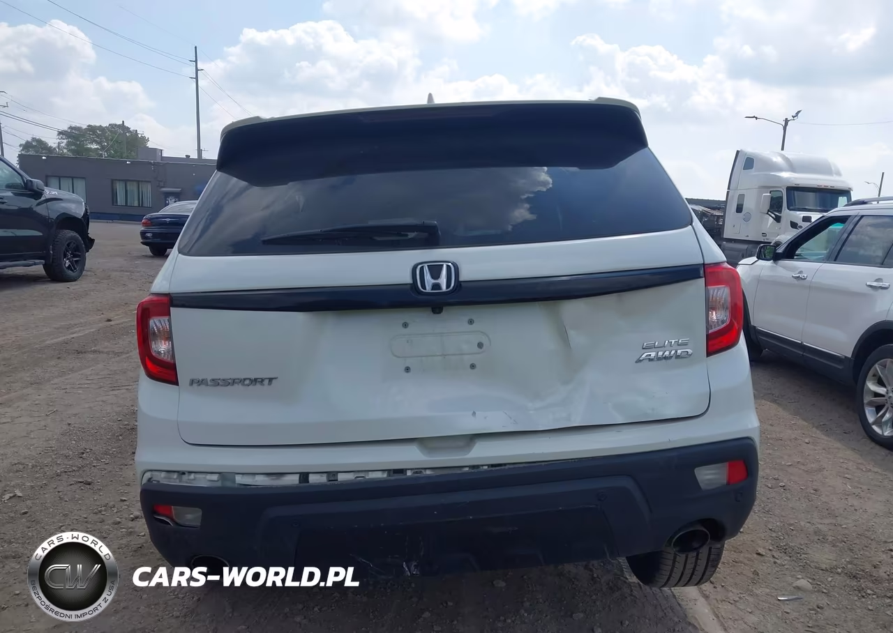 2019 Honda Passport Elite VIN:5FNYF8H08KB001521 - 16