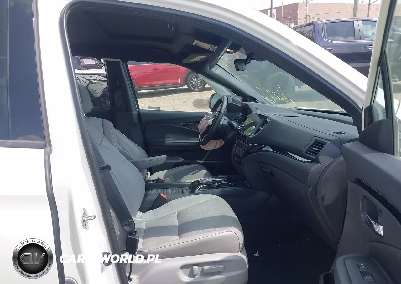 2019 Honda Passport Elite VIN:5FNYF8H08KB001521 - 5