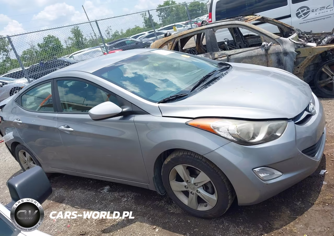2013 Hyundai Elantra Gls VIN:KMHDH4AE8DU972693 - 13