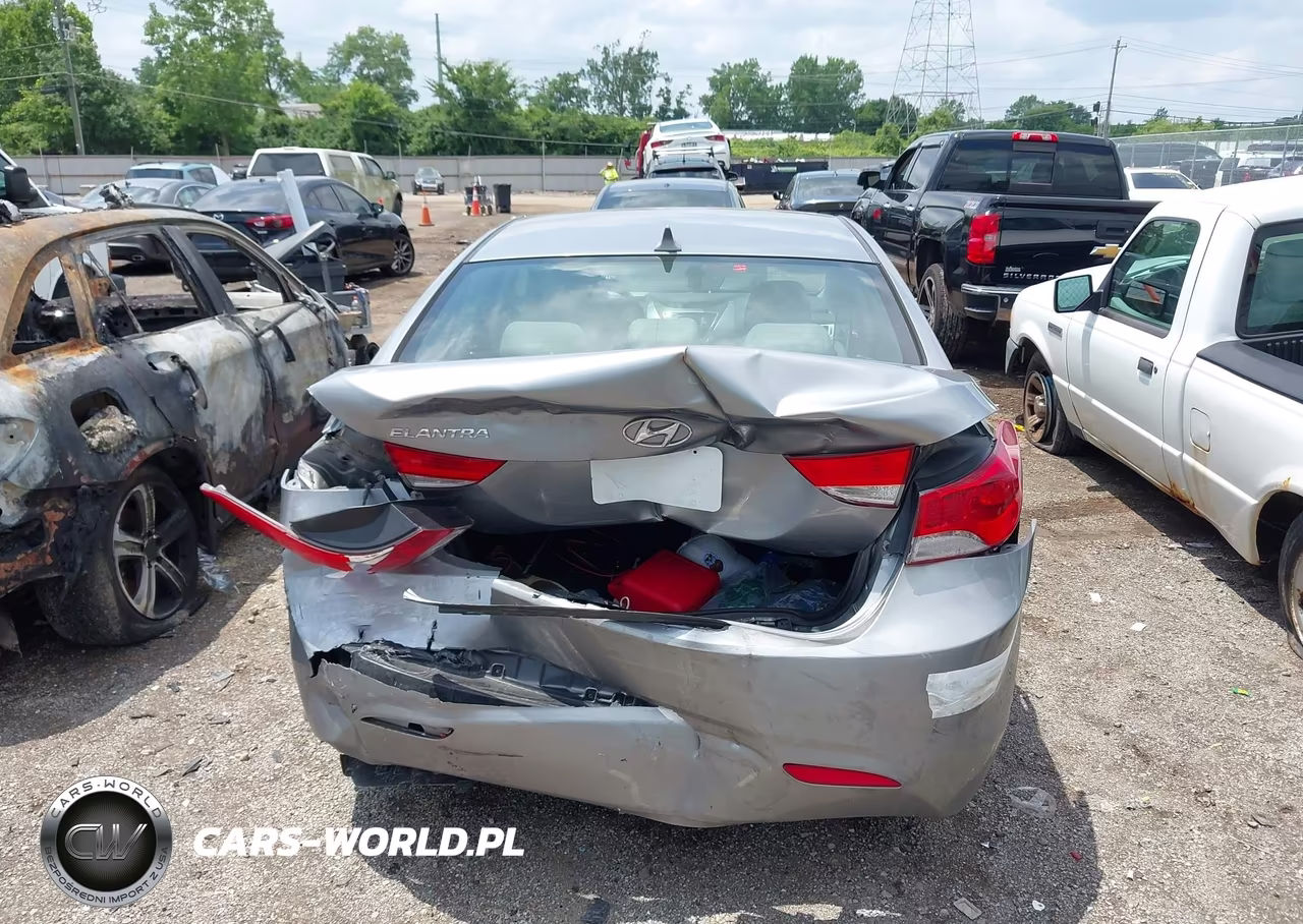 2013 Hyundai Elantra Gls VIN:KMHDH4AE8DU972693 - 16