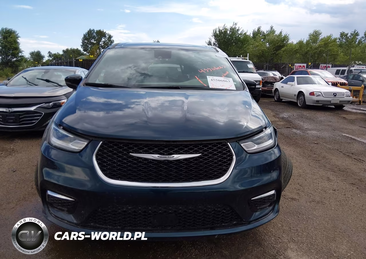 2025 Chrysler Pacifica Select VIN:2C4RC1BG1SR555997 - 12