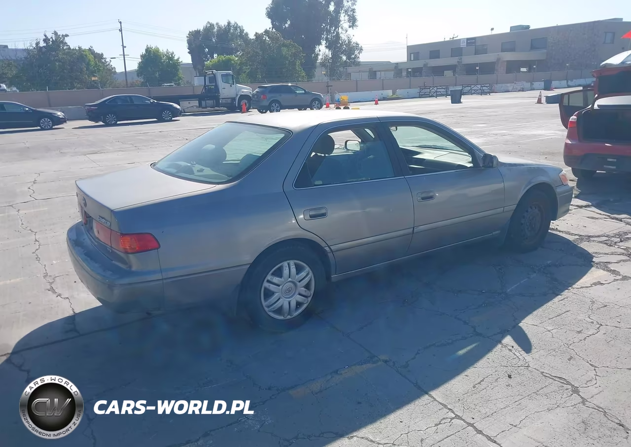 2001 Toyota Camry Le V6 VIN:4T1BF22KX1U115924 - 4