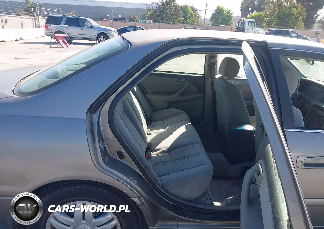 2001 Toyota Camry Le V6 VIN:4T1BF22KX1U115924 - 8