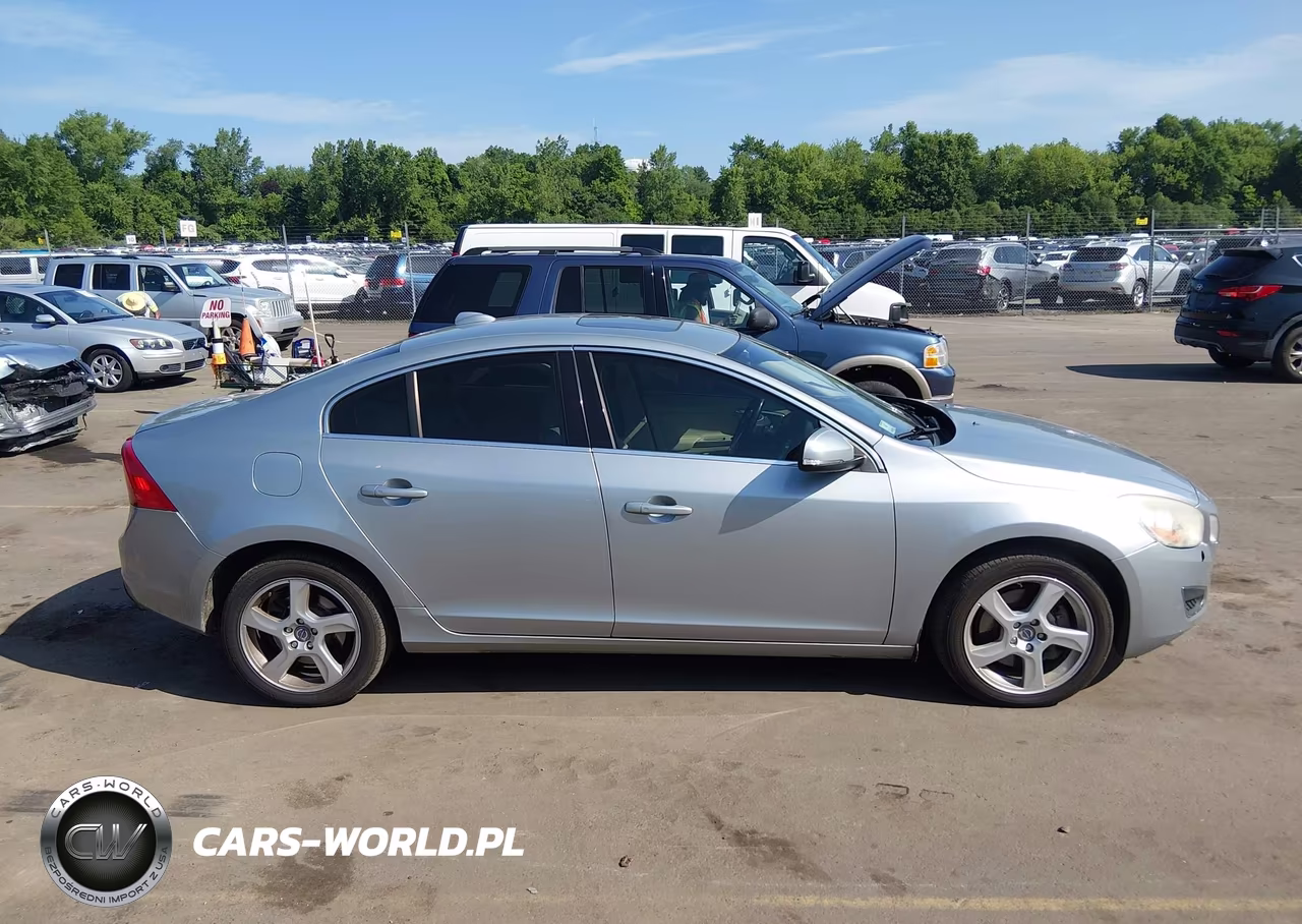 2013 Volvo S60 T5 VIN:YV1612FH7D1228474 - 13