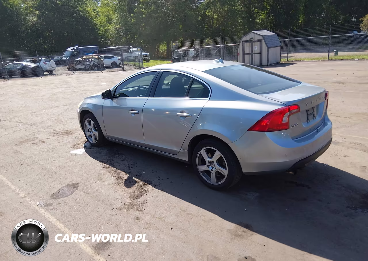 2013 Volvo S60 T5 VIN:YV1612FH7D1228474 - 3