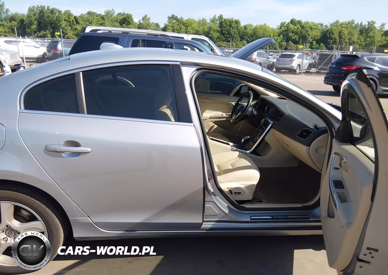 2013 Volvo S60 T5 VIN:YV1612FH7D1228474 - 5