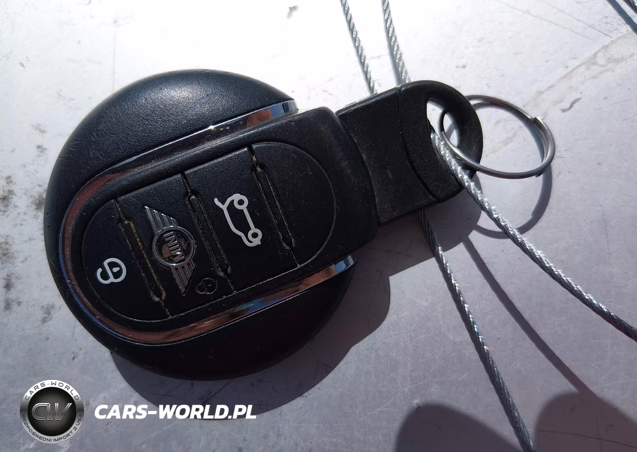 2020 Mini Clubman Cooper S VIN:WMWLV7C06L2M67481 - 11