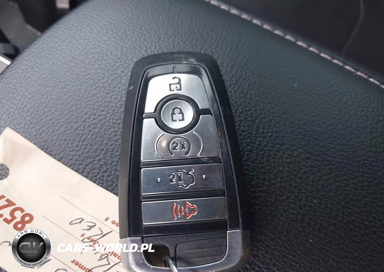 2019 Ford Fusion Hybrid Titanium VIN:3FA6P0RU0KR227421 - 11