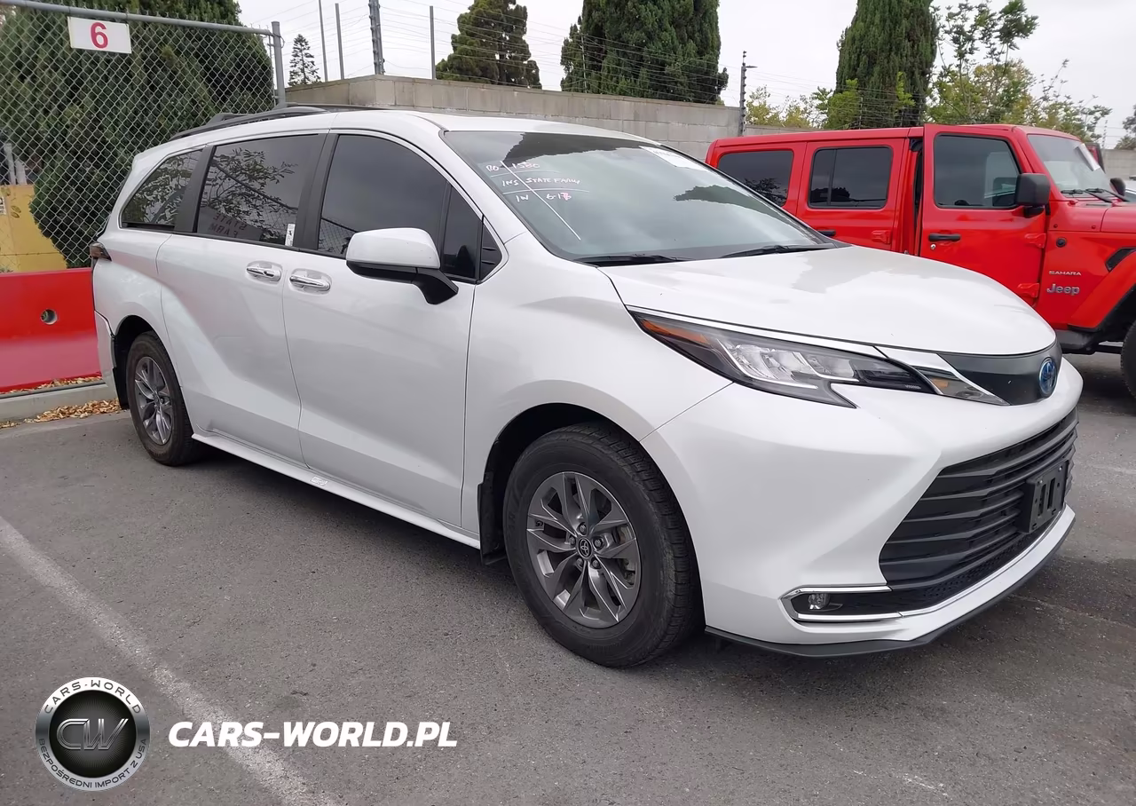2024 Toyota Sienna Xle – zdjęcie 1 z 17