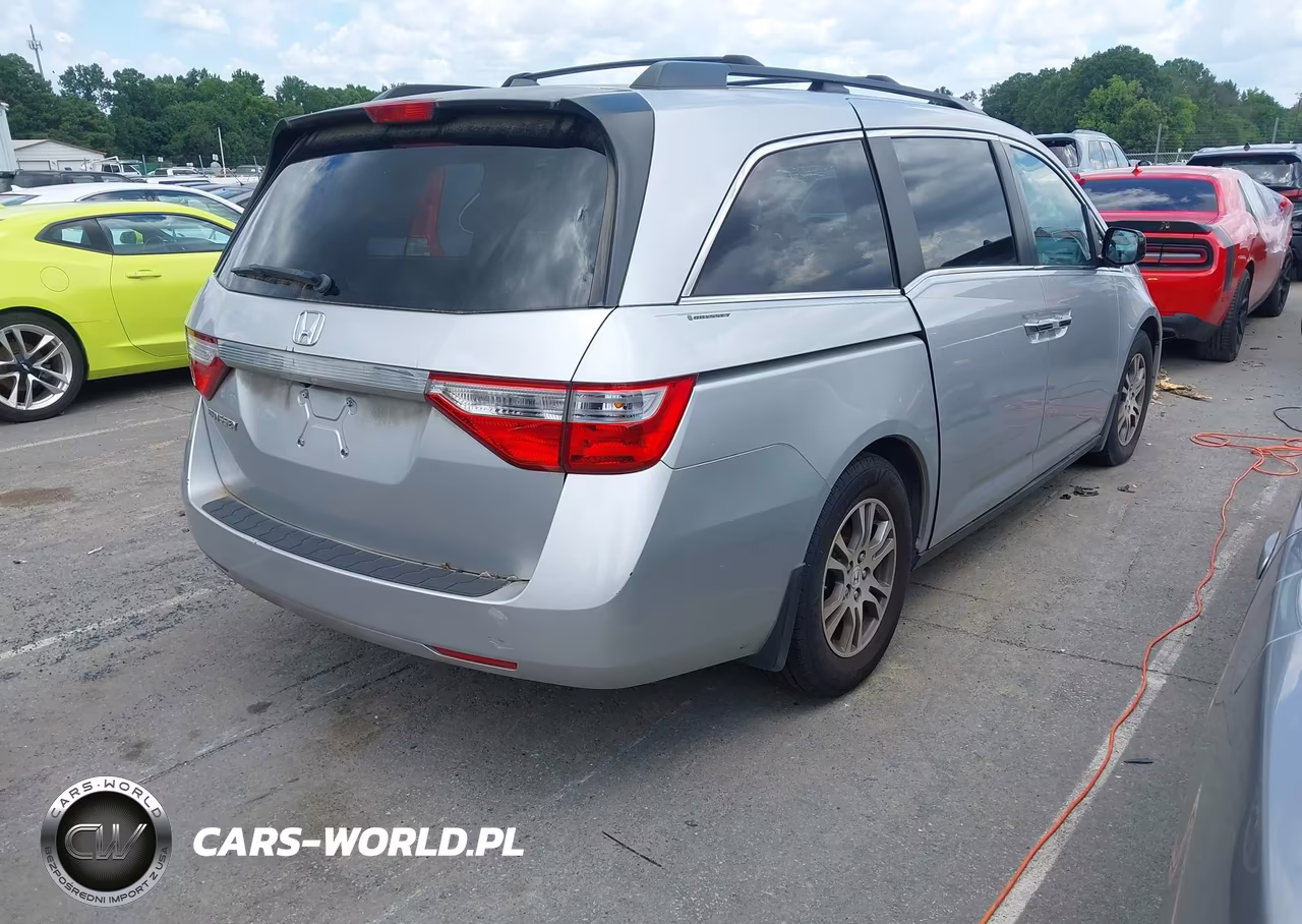 2013 Honda Odyssey Ex-L VIN:5FNRL5H63DB084164 - 4