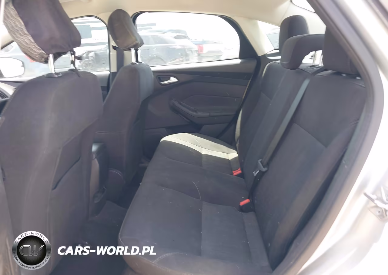 2016 Ford Focus Se VIN:1FADP3F2XGL281438 - 12