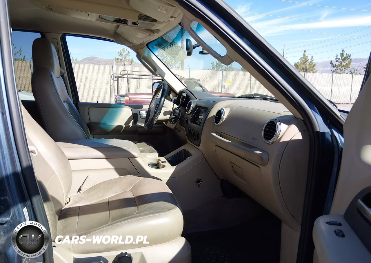 2004 Ford Expedition Xlt VIN:1FMPU16LX4LA72706 - 5