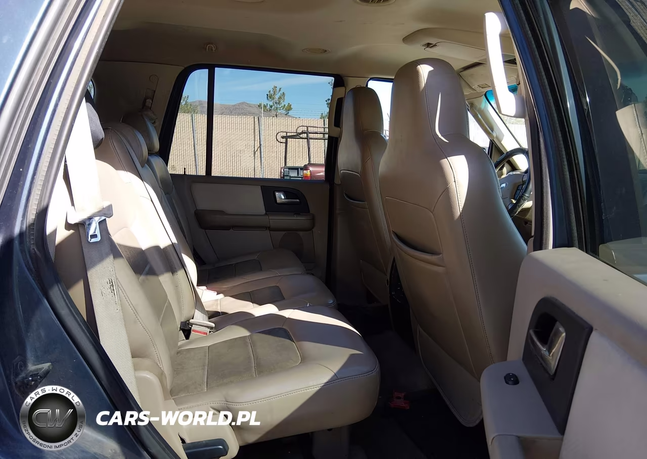 2004 Ford Expedition Xlt VIN:1FMPU16LX4LA72706 - 8