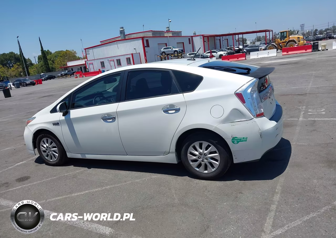 2013 Toyota Prius Plug-In VIN:JTDKN3DP5D3043806 - 14