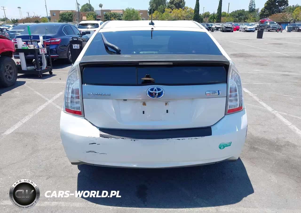 2013 Toyota Prius Plug-In VIN:JTDKN3DP5D3043806 - 16