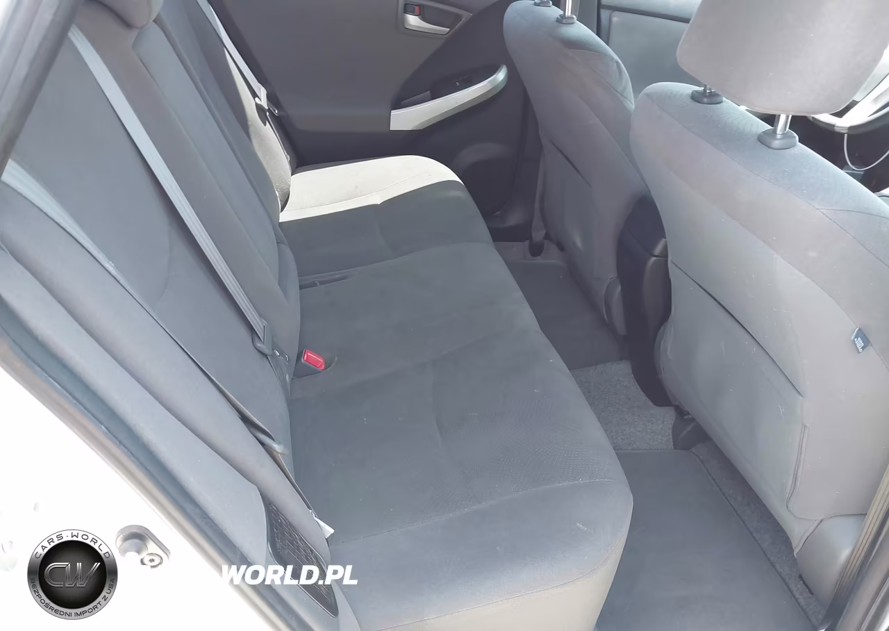 2013 Toyota Prius Plug-In VIN:JTDKN3DP5D3043806 - 8