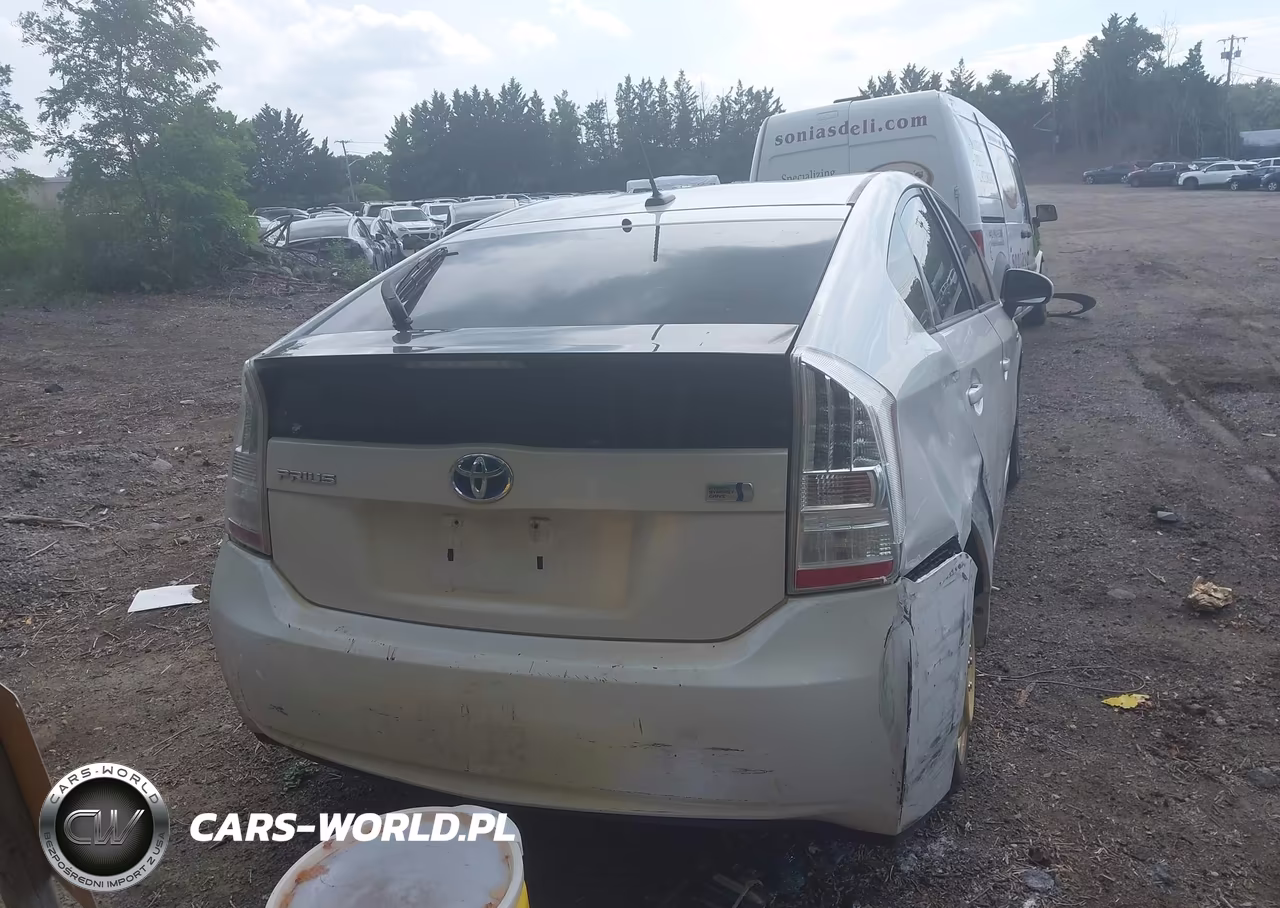 2011 Toyota Prius Two VIN:JTDKN3DU5B0296077 - 16