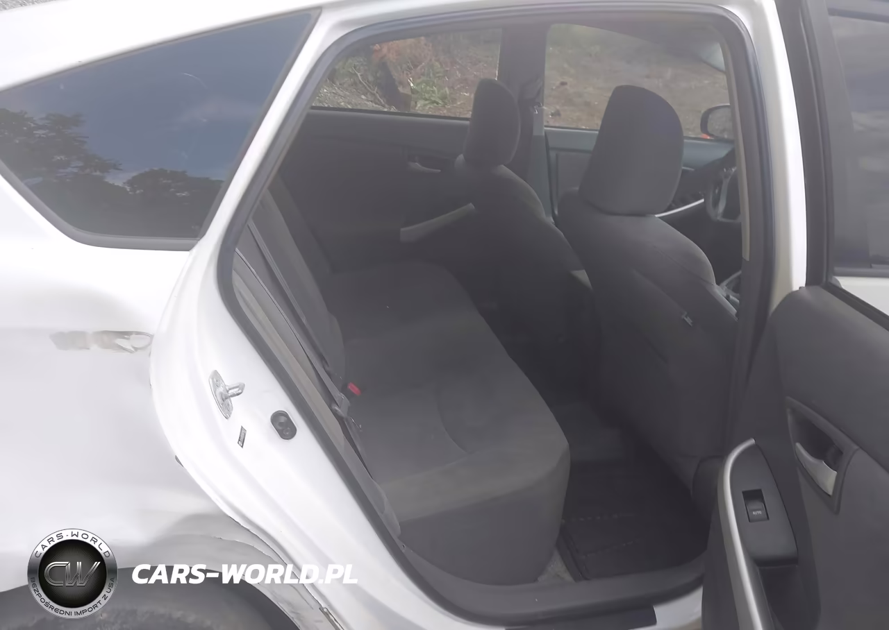 2011 Toyota Prius Two VIN:JTDKN3DU5B0296077 - 8