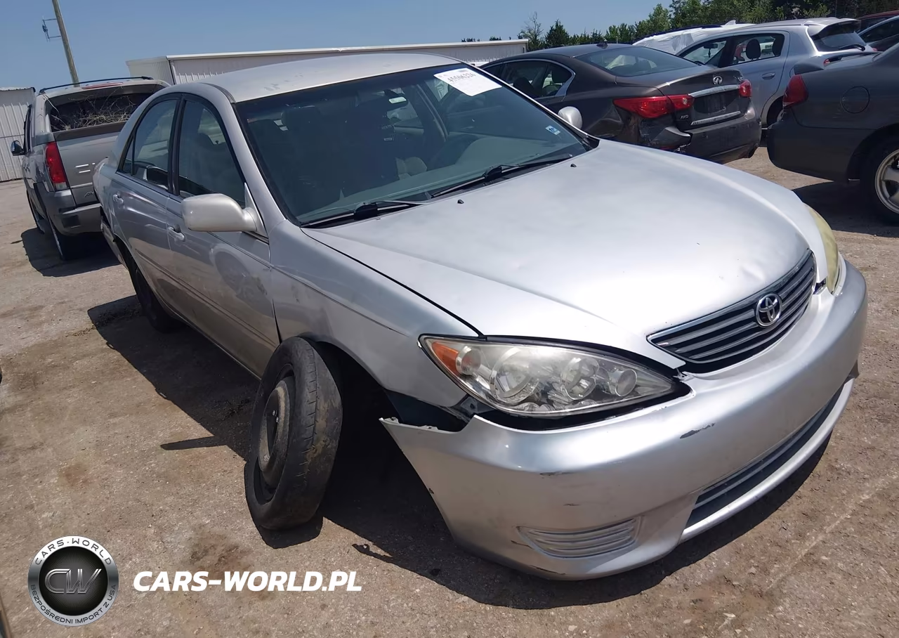 2005 Toyota Camry Le