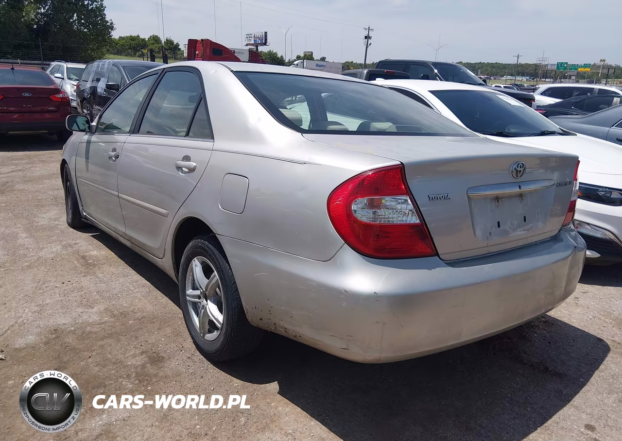 2005 Toyota Camry Le VIN:4T1BE32K45U510423 - 3