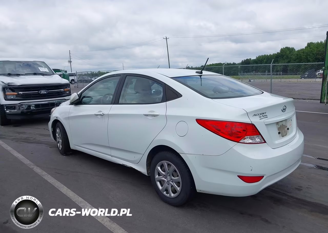 2013 Hyundai Accent Gls VIN:KMHCT4AE7DU564342 - 3