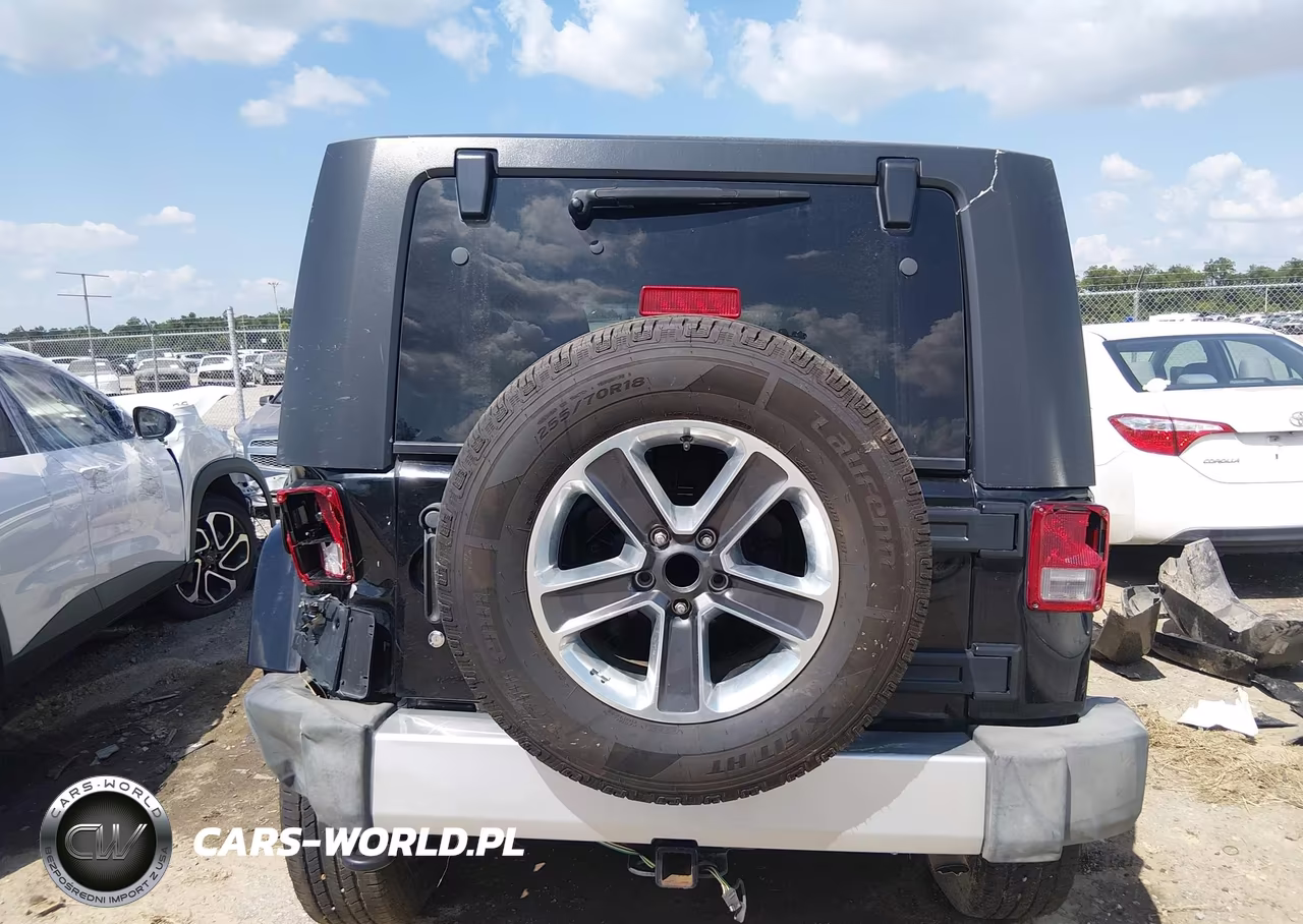 2009 Jeep Wrangler Sahara VIN:1J4FA54129L722440 - 17
