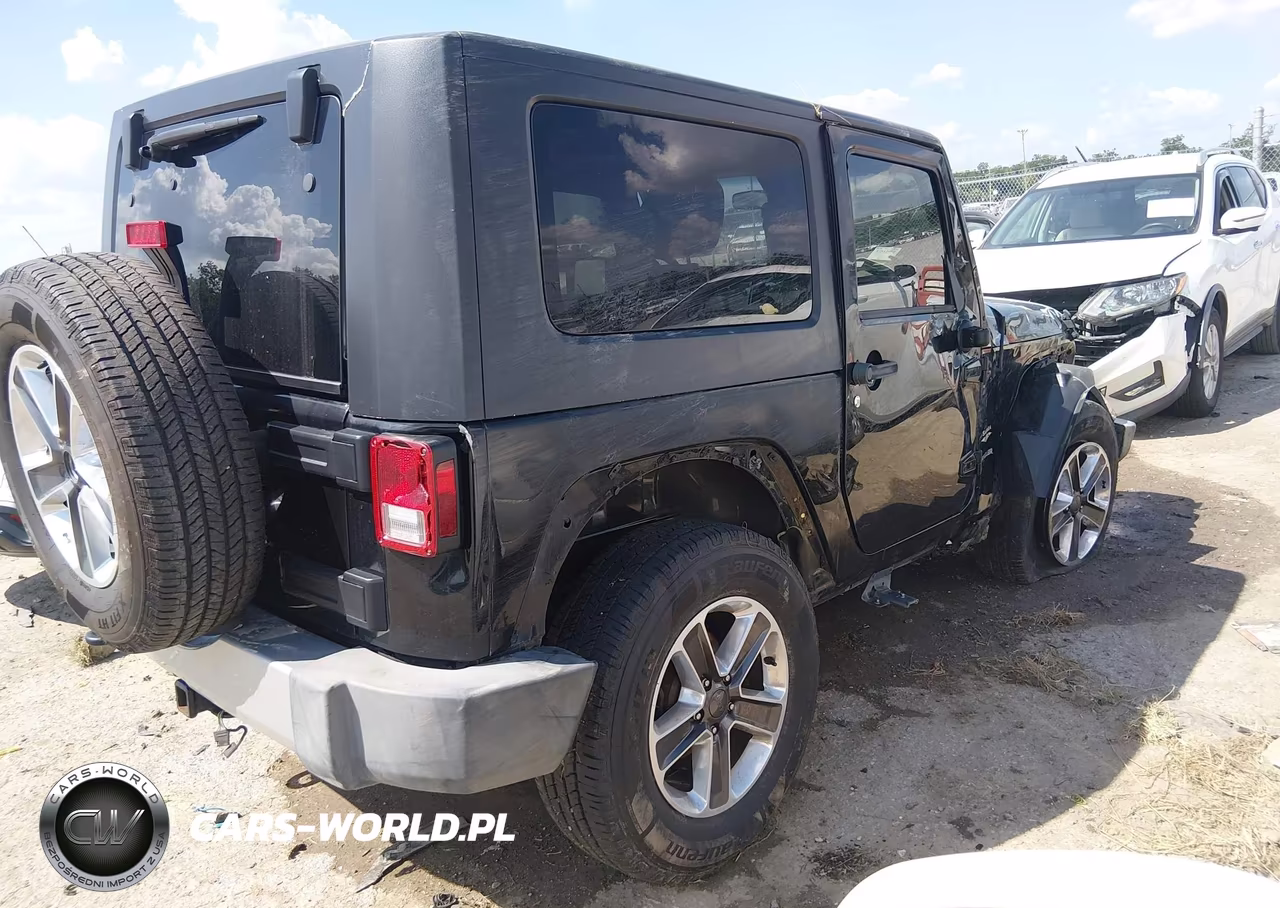 2009 Jeep Wrangler Sahara VIN:1J4FA54129L722440 - 4