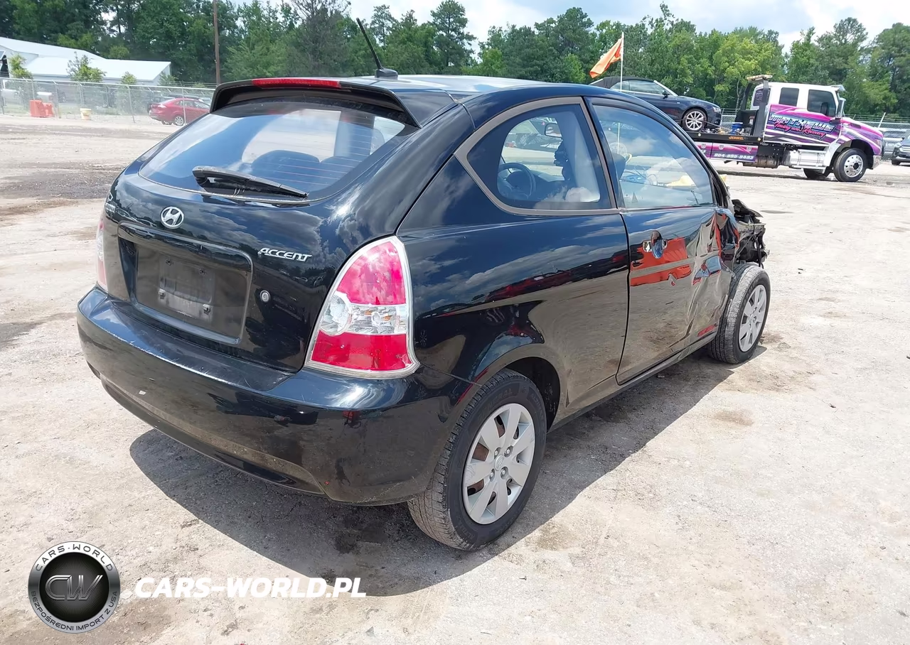 2011 Hyundai Accent Gs VIN:KMHCM3AC8BU187524 - 4