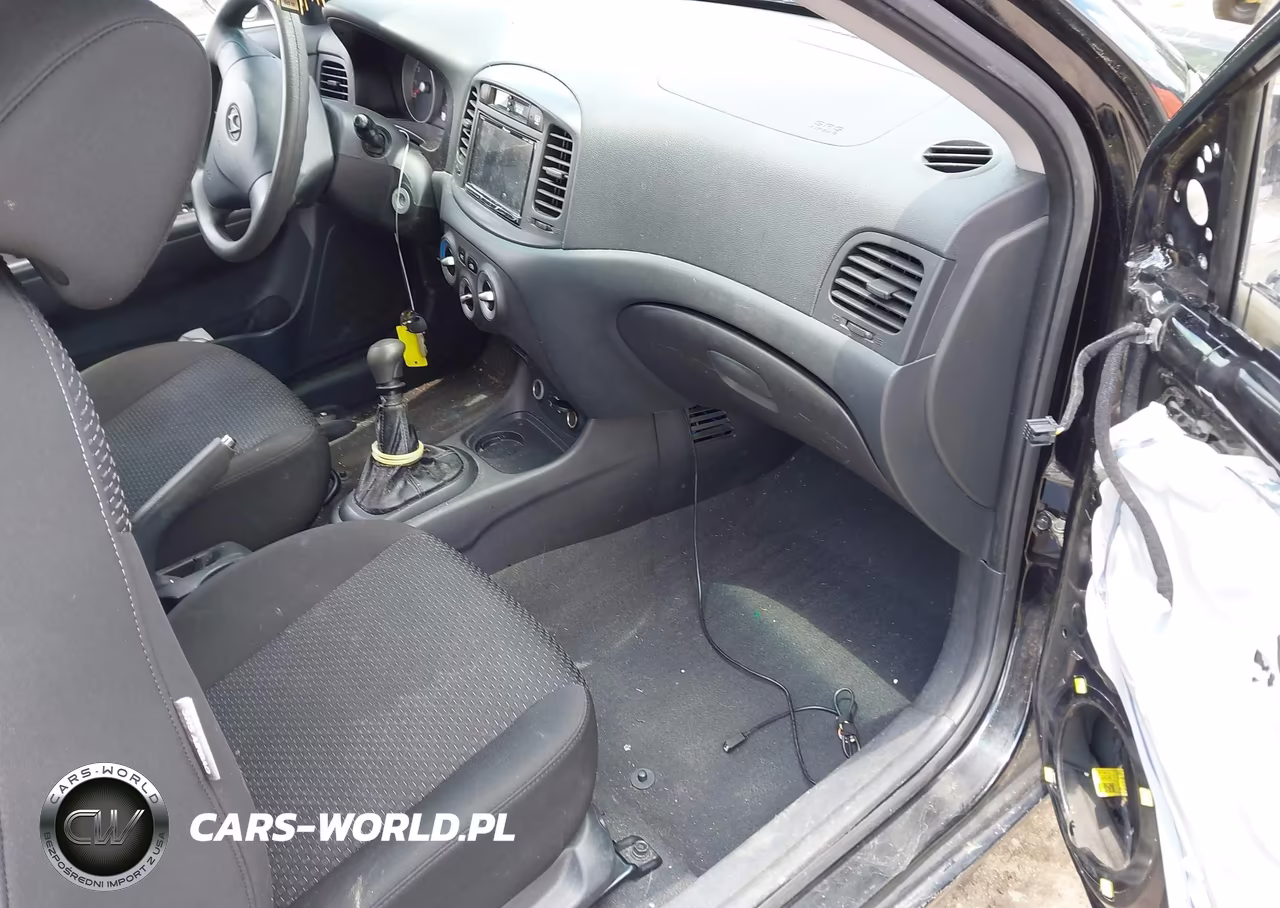 2011 Hyundai Accent Gs VIN:KMHCM3AC8BU187524 - 5
