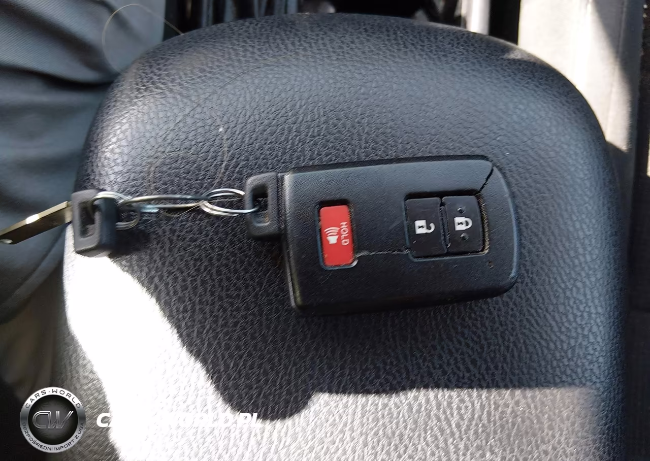 2018 Toyota Rav4 Xle VIN:2T3WFREV6JW471701 - 11
